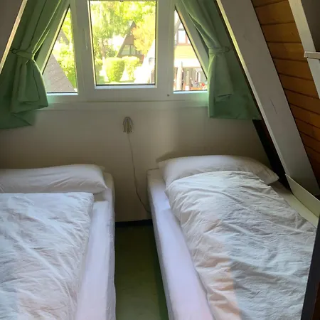 Cozy Non-smoking With Mountain View And Garden Apartment